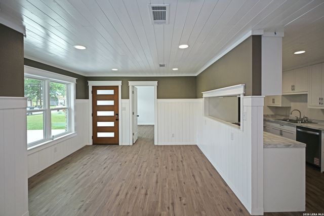 442 ROTHE LOOP, New Braunfels, TX 78130