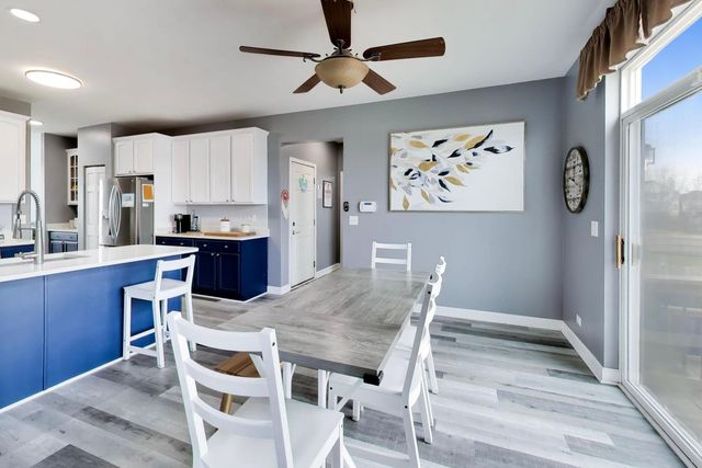 2775 Liberty Lakes Boulevard, Wauconda, IL 60084