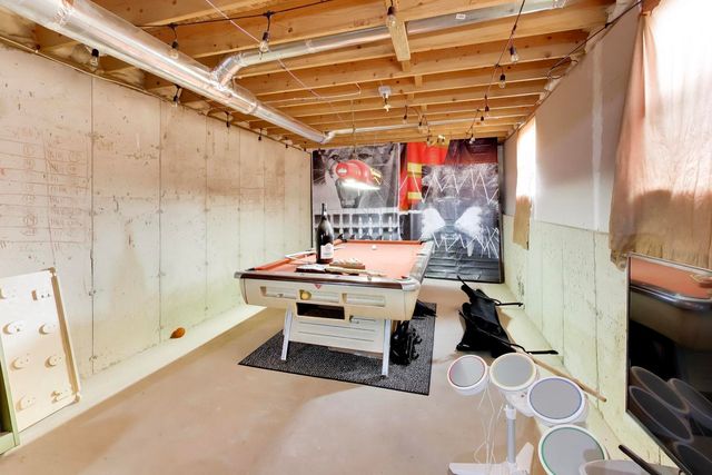 2775 Liberty Lakes Boulevard, Wauconda, IL 60084