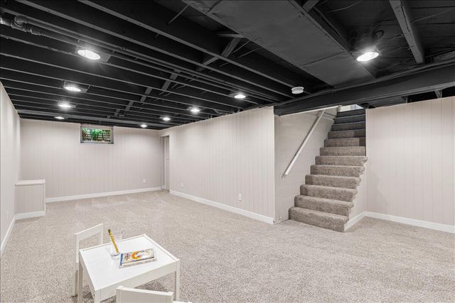 625 Pleasant DRIVE, West Bend, WI 53095