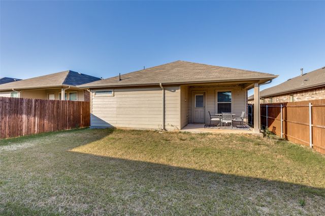 140 Greengate Drive, Boyd, TX 76023