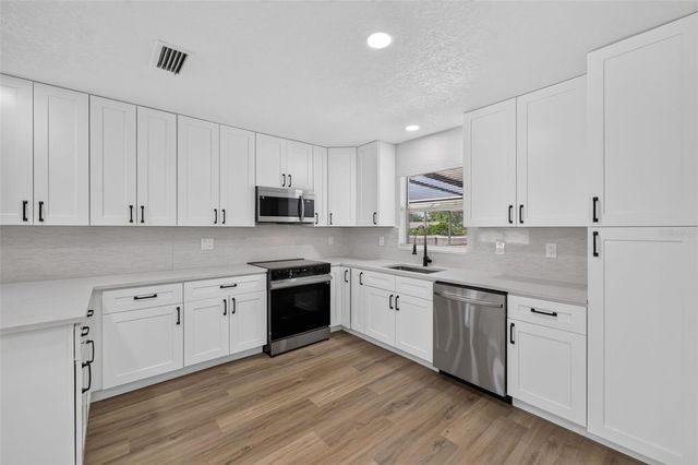 6029 CHRISTINA DRIVE E, Lakeland, FL 33813