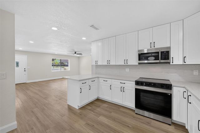 6029 CHRISTINA DRIVE E, Lakeland, FL 33813
