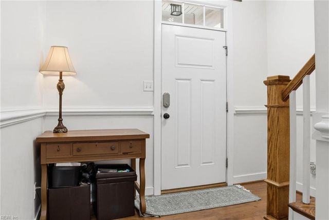 6 Village Park LN, Poquoson, VA 23662