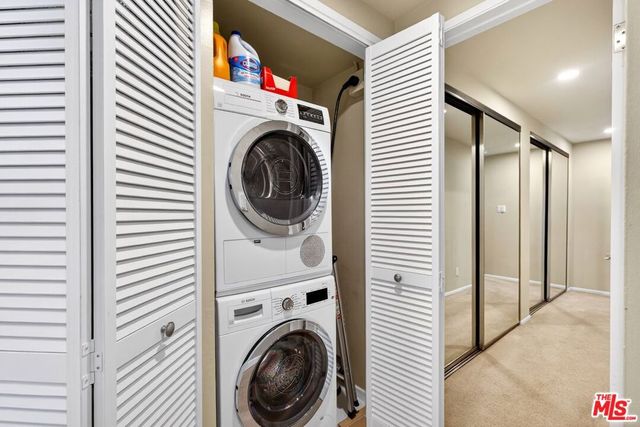 831 S Gretna Green Way 103, Los Angeles, CA 90049