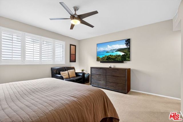 831 S Gretna Green Way 103, Los Angeles, CA 90049