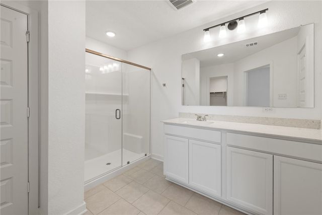 366 Harvest Lake Drive, Snook, TX 77878