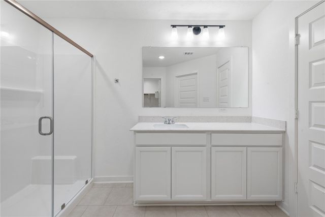 366 Harvest Lake Drive, Snook, TX 77878