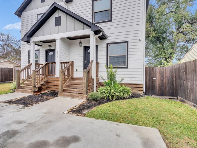 2411 Charles Road A, Houston, TX 77093