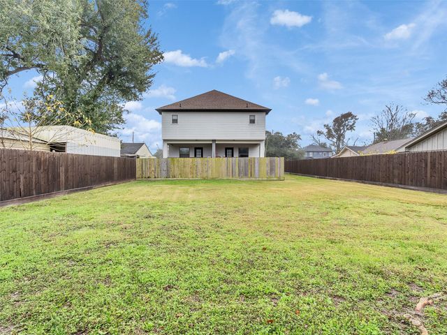 2411 Charles Road A, Houston, TX 77093