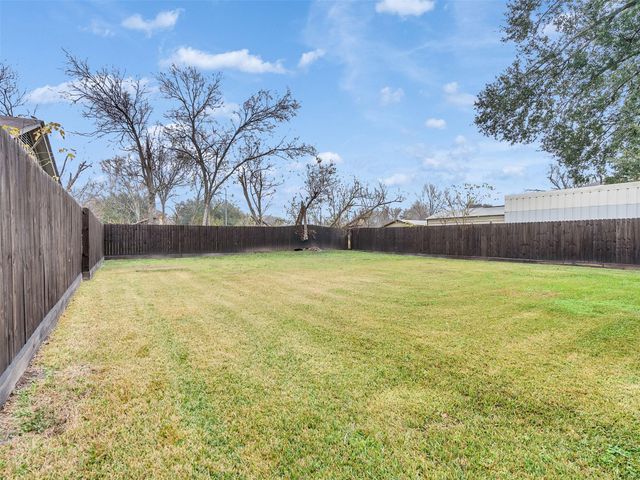 2411 Charles Road A, Houston, TX 77093