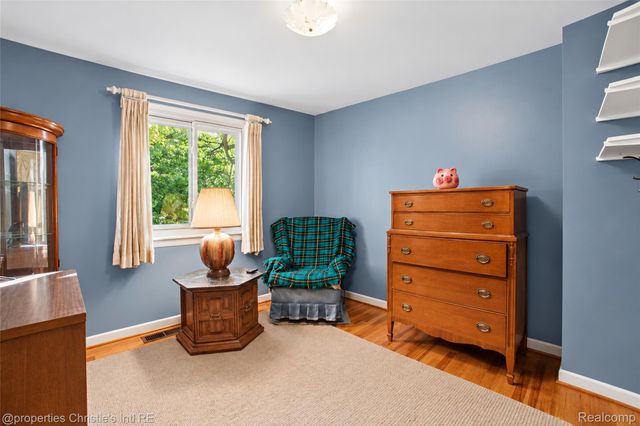24187 S Duncan Circle, Farmington Hills, MI 48336