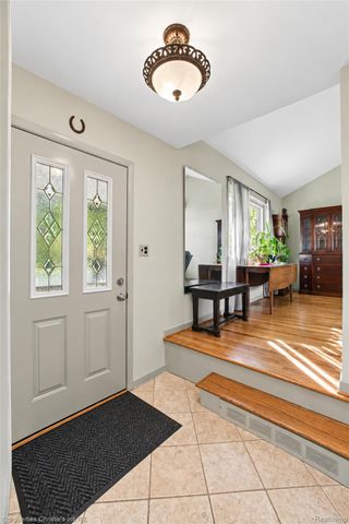 24187 S Duncan Circle, Farmington Hills, MI 48336