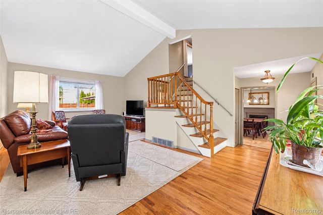 24187 S Duncan Circle, Farmington Hills, MI 48336