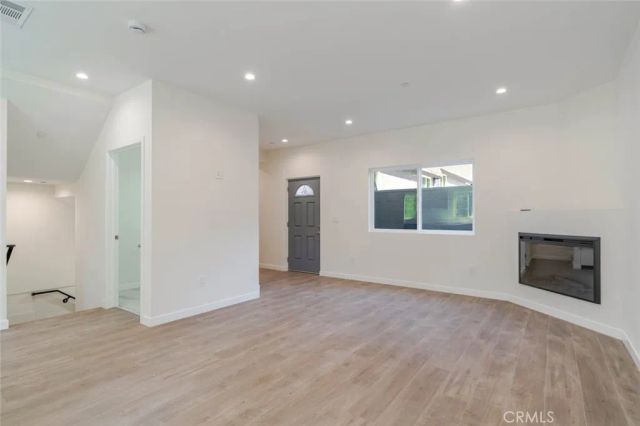 1961 Waltonia Drive 102, Montrose, CA 91020