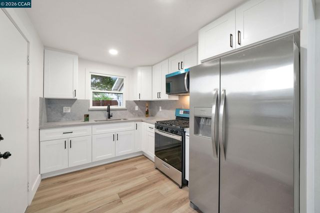 2699 Vale Rd, San Pablo, CA 94806