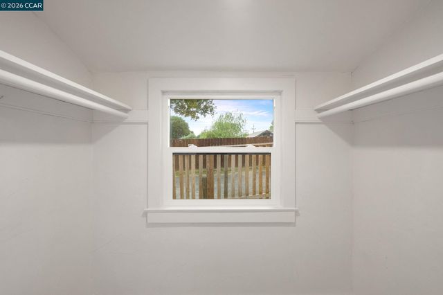 2699 Vale Rd, San Pablo, CA 94806