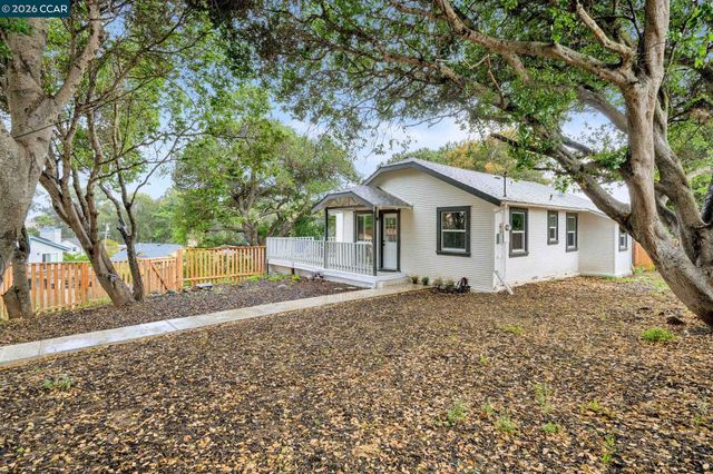 2699 Vale Rd, San Pablo, CA 94806