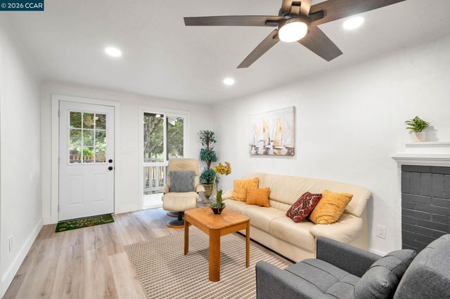 2699 Vale Rd, San Pablo, CA 94806