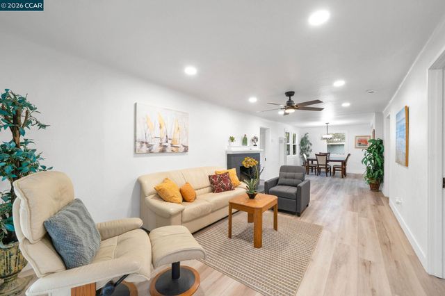 2699 Vale Rd, San Pablo, CA 94806