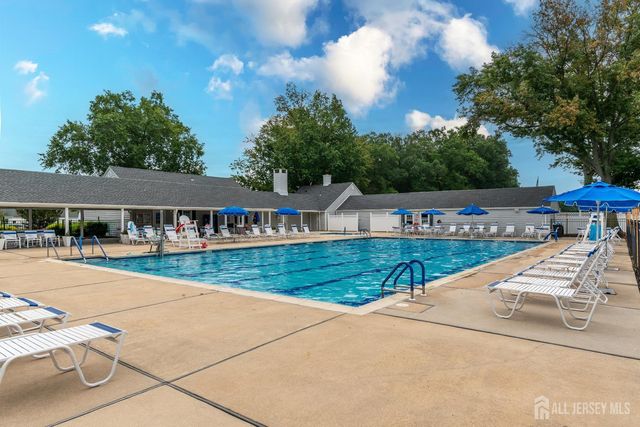 456 Roxbury Lane B, Monroe, NJ 08831