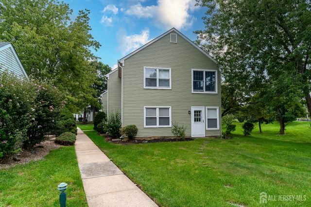 456 Roxbury Lane B, Monroe, NJ 08831