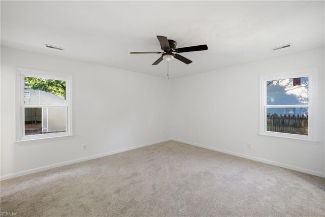 125 Millwood AVE, Chesapeake, VA 23322