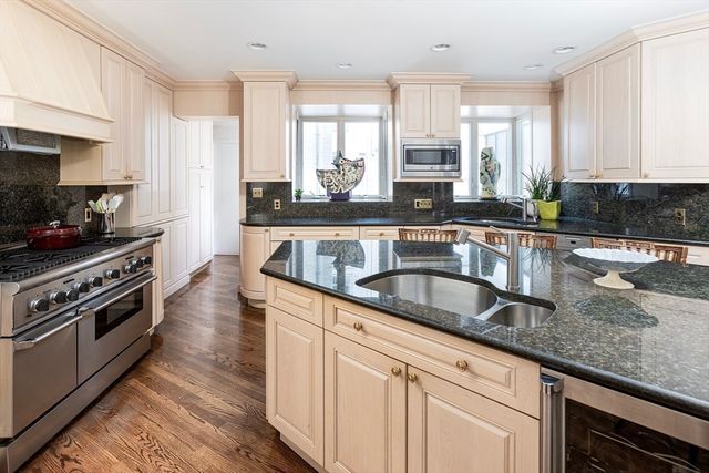 274 Beacon Street PH, Boston, MA 02116