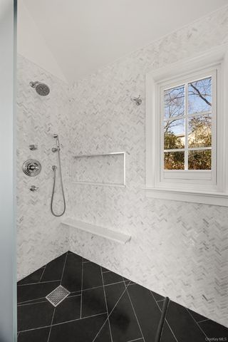 147 Valley Stream Road E, Larchmont, NY 10538