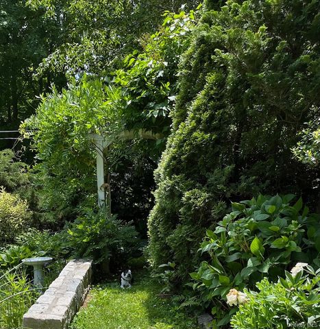 147 Valley Stream Road E, Larchmont, NY 10538