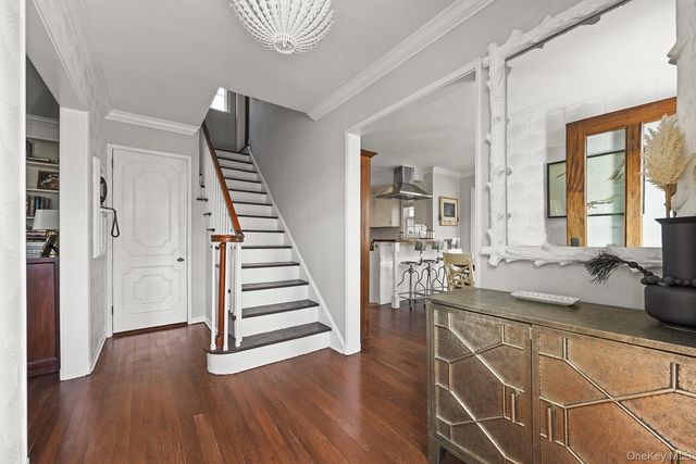 147 Valley Stream Road E, Larchmont, NY 10538