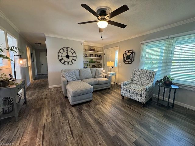 3145 Volunteer Road, Pinnacle, NC 27043