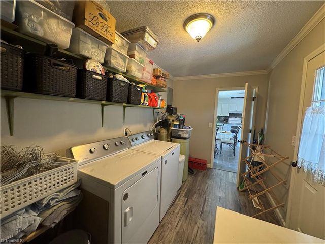 3145 Volunteer Road, Pinnacle, NC 27043