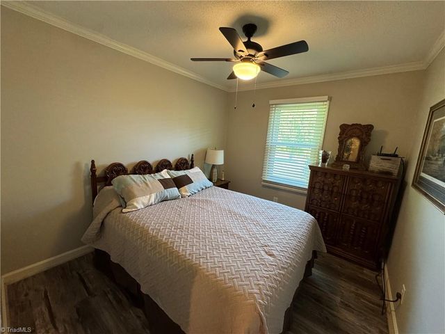 3145 Volunteer Road, Pinnacle, NC 27043
