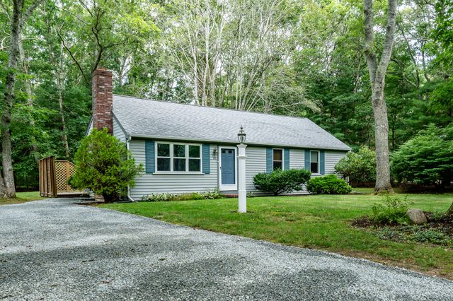 41 Bridle Path, Marstons Mills, MA 02648
