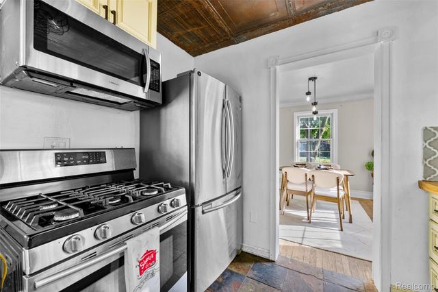 1674 Eaton Road, Berkley, MI 48072