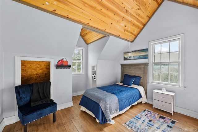 1674 Eaton Road, Berkley, MI 48072