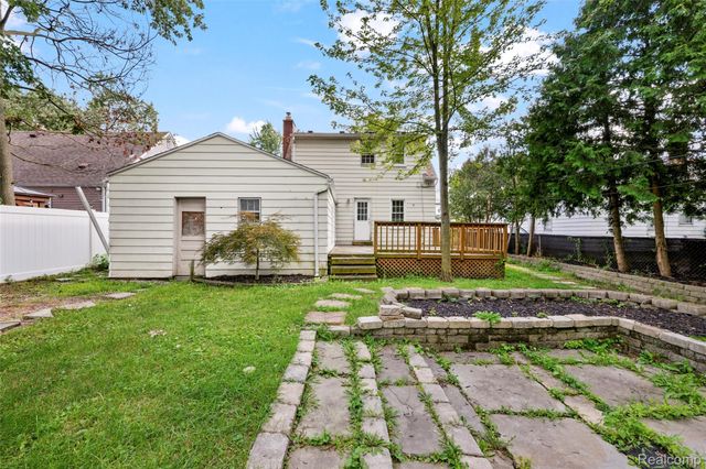 1674 Eaton Road, Berkley, MI 48072