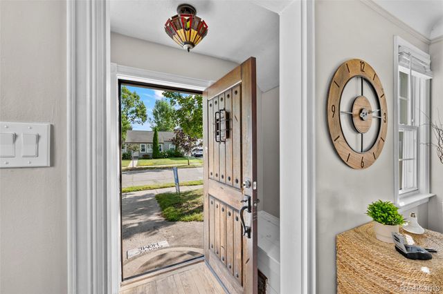 1674 Eaton Road, Berkley, MI 48072