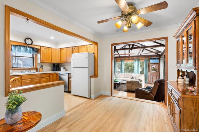 88 Evans Avenue, Albertson, NY 11507