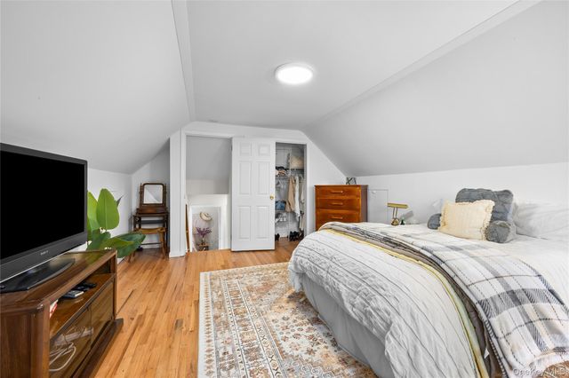 88 Evans Avenue, Albertson, NY 11507