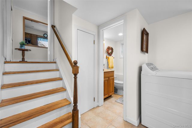 88 Evans Avenue, Albertson, NY 11507