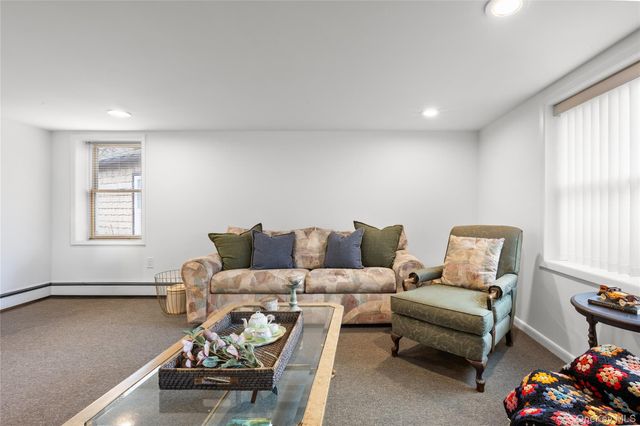 88 Evans Avenue, Albertson, NY 11507