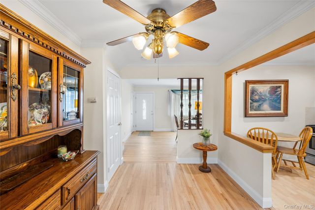 88 Evans Avenue, Albertson, NY 11507