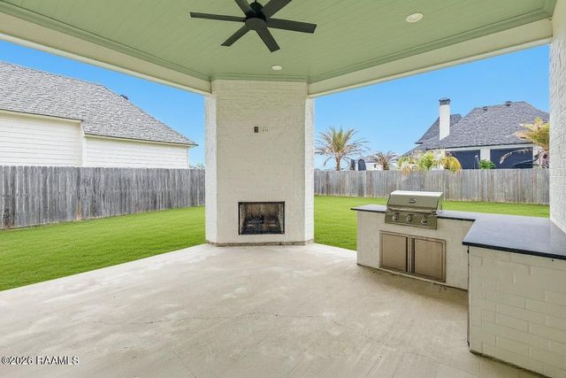 107 Lansing Lane, Youngsville, LA 70592