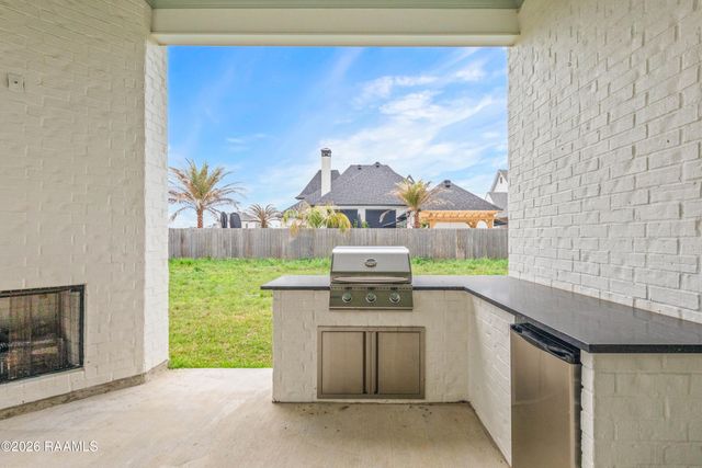 107 Lansing Lane, Youngsville, LA 70592