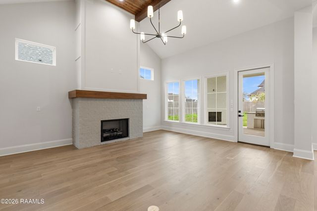 107 Lansing Lane, Youngsville, LA 70592