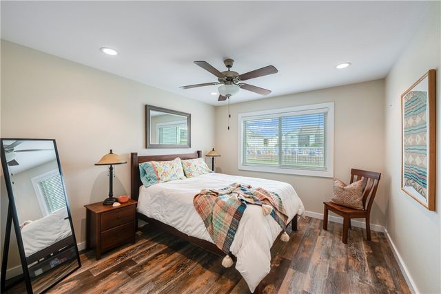 230 Cut Off Road 101, Port Aransas, TX 78373