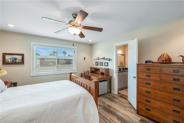 230 Cut Off Road 101, Port Aransas, TX 78373