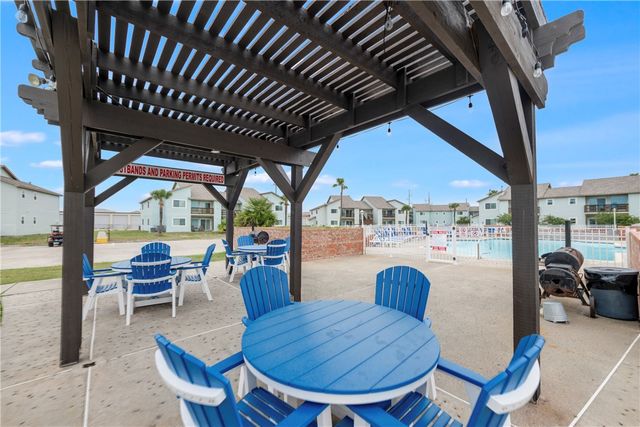 230 Cut Off Road 101, Port Aransas, TX 78373